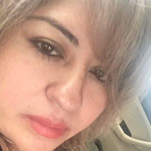 Meet your Posher, Evelyn